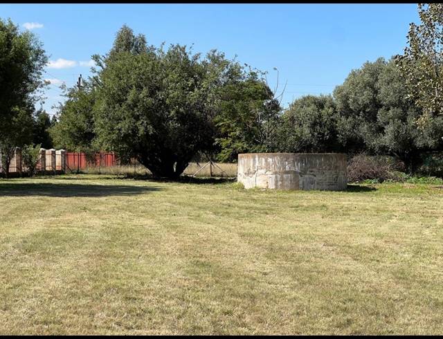 2 BEDROOM HOUSE FOR SALE IN HARTBEESFONTEIN AH